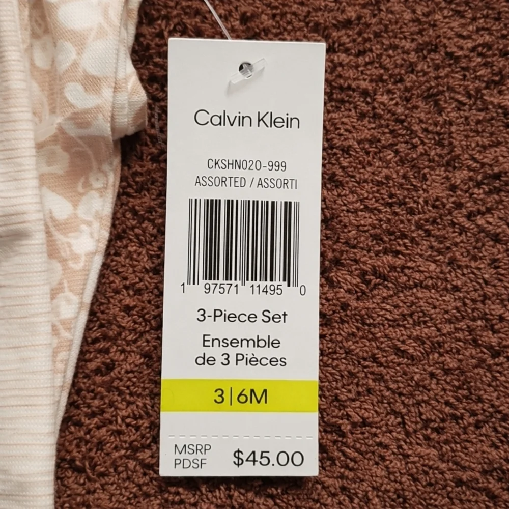 Calvin Klein 3 Piece Set Soft Beige 2 Bodysuits & Pants 3-6 M - New with Tags